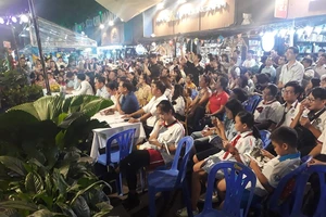 Hội sách thiếu nhi TP.HCM: Dạy làm gốm, giảm giá sách 50%