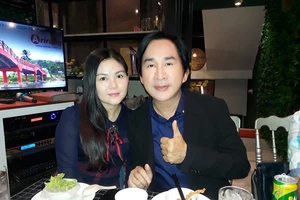 Nghệ sĩ quy tụ ở kịch Idecaf mừng thành công của Tiên Nga