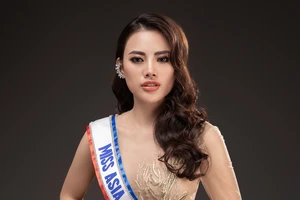  Hà Vi Vi tham dự Miss Asia Award 2019