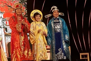 Hình ảnh TP.HCM trọng thể trao tặng danh hiệu NSND, NSƯT