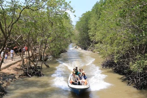 Lễ 2-9, người dân vui chơi ở đâu tại TP.HCM?