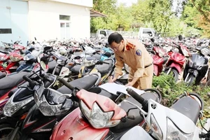 Giả danh công an lừa đảo bán xe thanh lý giá rẻ