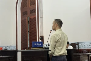 Giám đốc người Mỹ lãnh án vì tàng trữ ma túy 