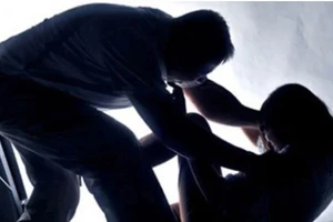 Quan hệ với bạn gái 15 tuổi nhiều lần trong đêm: Phạm tội mấy lần?
