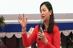 Vụ 231 cái tát: Đổ cho bệnh thành tích là vô trách nhiệm 