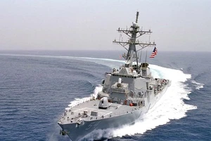 Trung Quốc phản đối Mỹ đưa tàu chiến vào biển Đông