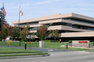 Toyota ở Mỹ đối xử phân biệt với khách hàng da đen và châu Á