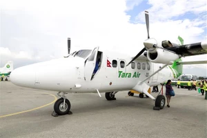 Máy bay chở 21 người mất tích ở Nepal