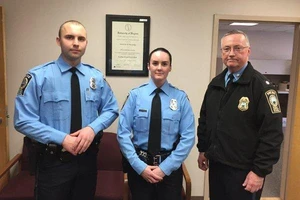 Nữ cảnh sát bị bắn chết ngay ngày làm việc đầu tiên