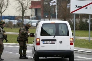Bỉ - Pháp chặn đứng âm mưu lập lại đêm khủng bố 'đẫm máu' ở Paris