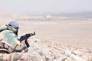 Nga tiếp tục không kích tại Syria, tái chiếm lãnh thổ IS