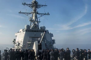 Tướng Mỹ - Trung họp bàn giảm nguy cơ đối đầu ở biển Đông