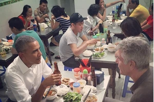 Người ăn bún chả với Tổng thống Obama là ai?