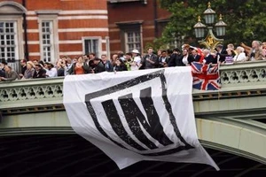  Anh trưng cầu dân ý rời EU (Bài 2): Anh-EU mất, Mỹ mất, Nga được