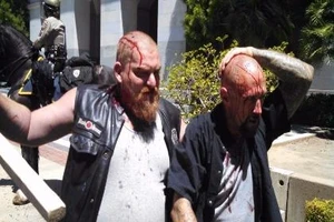 Biểu tình phân biệt chủng tộc ở Mỹ kết thúc với máu và bạo lực