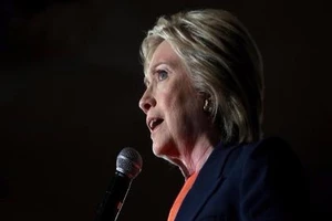 Bà Clinton sắp bị FBI thẩm vấn