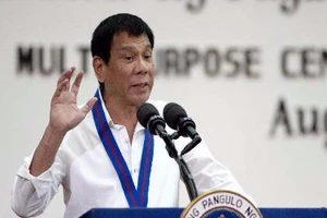 Tổng thống Duterte đả kích LHQ can thiệp nội bộ Philippines