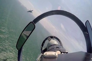 Cạnh tranh chiến tranh điện tử Mỹ-Trung ở biển Đông