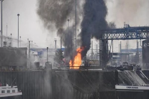 Nổ nhà máy hóa chất lớn nhất thế giới tại Đức