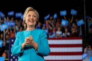 Tâm thư bà Clinton gửi người dân Mỹ