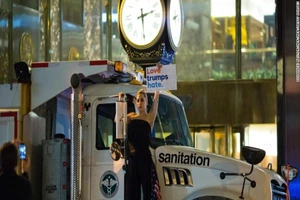 Biểu tình chống Trump thêm căng thẳng