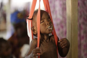 Hàng ngàn trẻ em chết đói tại Nigeria