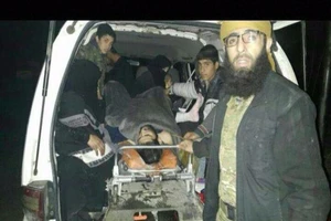 Hình ảnh đầu tiên phe nổi dậy rút khỏi Aleppo