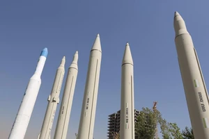 Tên lửa Iran mới phóng có xuất xứ từ Triều Tiên