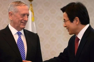 Bộ trưởng Quốc phòng Mỹ đến Hàn, trấn an đồng minh