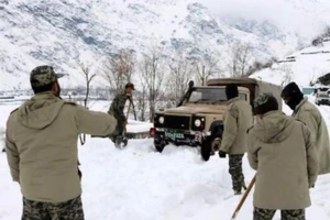 Lở tuyết kinh hoàng, hơn 100 người chết