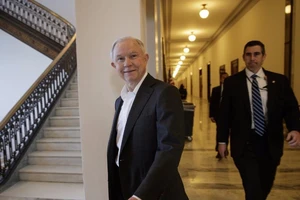 Cố vấn tin cậy của Trump làm tân bộ trưởng Tư pháp