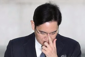 Đảng đối lập Hàn Quốc hoan nghênh bắt 'Thái tử' Samsung