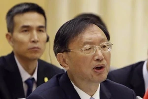 Ông Trump đối thoại với đặc phái viên cao cấp TQ