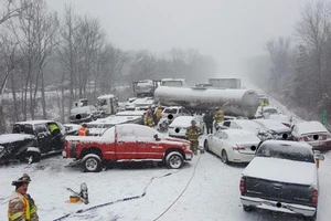 Bão tuyết kinh hoàng ập vào bờ đông nước Mỹ