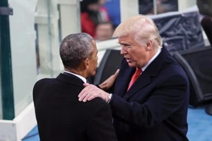Ông Obama đề nghị ông Trump duy trì Obamacare