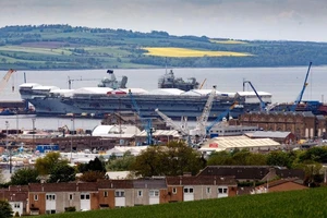 Tàu sân bay Anh không đỡ nổi tên lửa siêu thanh của Nga