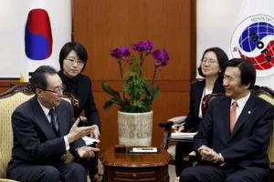 Ông Tập vừa rời Mỹ, TQ cử ngay đặc phái viên đến Hàn