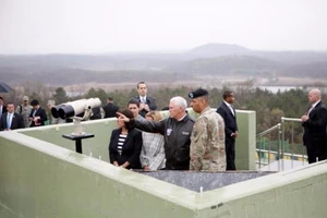 Phó tổng thống Mỹ đến vùng DMZ biên giới liên Triều