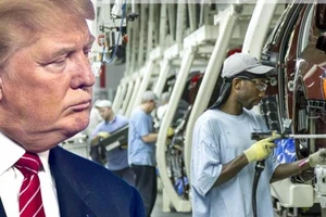 Ông Trump ra tay siết lao động nước ngoài