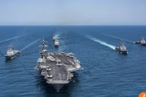 Đô đốc Mỹ muốn tăng hạm đội đối phó Nga-Trung