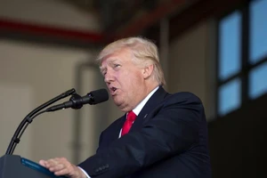 Lý do nào ông Trump rút khỏi thỏa thuận khí hậu?