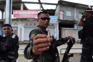 Chân rết IS tích trữ lương thực, cố thủ ở Marawi