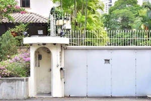 Quốc hội Singapore chất vấn thủ tướng chuyện nhà cửa