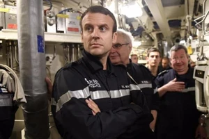 Tổng thống Pháp Marcon bị chỉ trích say sưa quyền lực