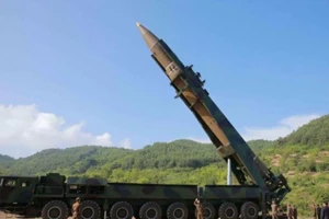 LHQ họp khẩn vụ Triều Tiên phóng ICBM
