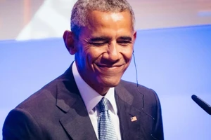 Nhầm lẫn tai hại: Dùng chữ ký ông Obama thay ông Trump