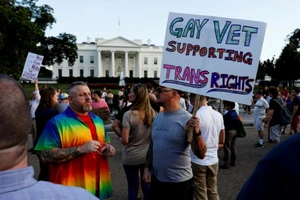 Thêm một di sản của ông Obama bị ông Trump đập bỏ