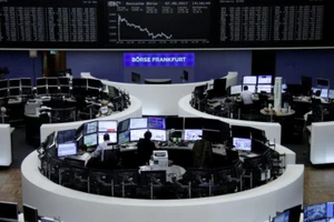 Vì Triều Tiên, chứng khoán thế giới mất 1.000 tỉ USD