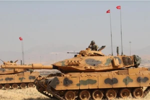 Thổ Nhĩ Kỳ tập trận dằn mặt Iraq và người Kurd