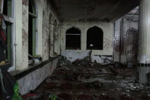 IS, Taliban liên tiếp đánh bom đẫm máu